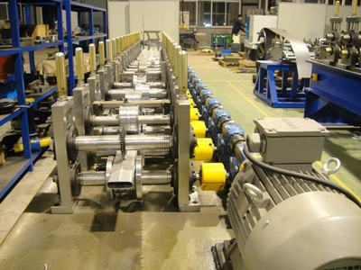 冷彎成型設備價格、廠家與圖片解析——以泗陽聯諾機械為例